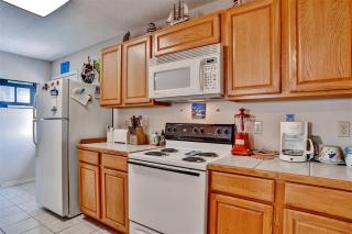 Walk to Shore and Restaurants Surfside Beach Home! - Surfside Beach - 3