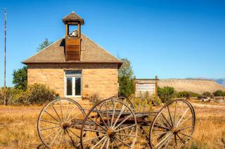 Converted Historic Schoolhouse with Views! - Greybull - 0