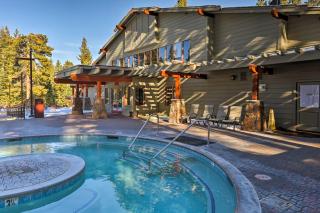 Rustic Truckee Lodge with Rec Room - Near Northstar! - 8