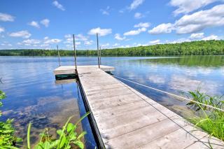 Hot Tub, Dock, View! Waterfront Great Pond Cottage - 7