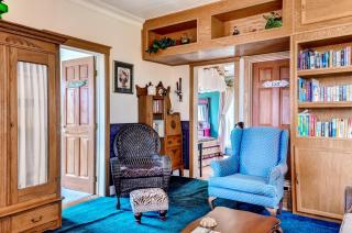 Astoria Painted Lady Historic Apt with River View! - Astoria - 6