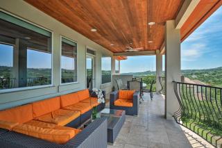 Chic Villa with Infinity Pool 10 Mi to Downtown! - Austin - 9