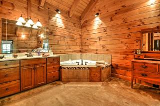 Timber Lodge - Adventure Awaits, Comfort Calls - 1