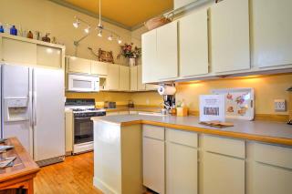 Charming Saugatuck Condo with Private Deck and Grill! - Saugatuck - 1