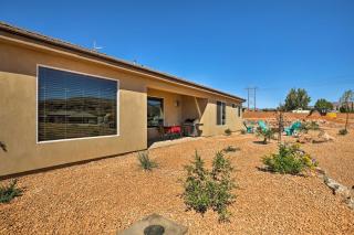 La Verkin Home with Hot Tub, Kayaks, and Bikes! - 9