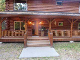 Exquisite McCall Log Cabin - Walk to Payette Lake! - 3