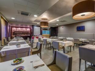 Best Western Plus Hotel Perla Del Porto - 9