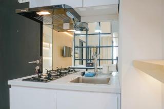 Spacious and Modern Studio Apartment at Atlanta Residences By Travelio - Depok - 7