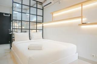 Spacious and Modern Studio Apartment at Atlanta Residences By Travelio - Depok - 3