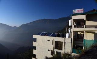 Green Roof Hotel - Nainital - 1