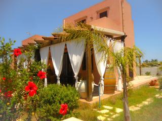 VILLA TREROSE by Trerose Properties - Villa centrale con wi-fi e posto auto privato gratuiti - San Vito Lo Capo - 0