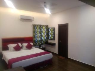 Mermaid Resorts & Banquets - Chennai - 1