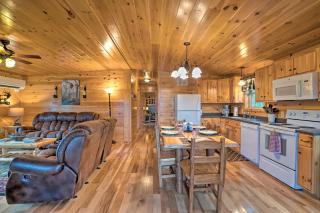 Deck, Hot Tub, Fire Pit Rustic Cabin in Benezette - 4