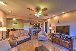 Modern Mesa Apt with Pool Access Walk to Sloan Park - Mesa - 0