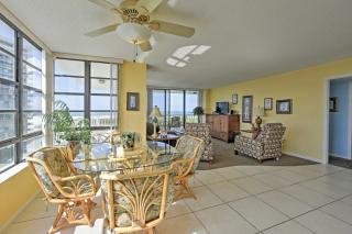 Resort Condo with Balcony and Stunning Ocean Views! - Marco Island - 4