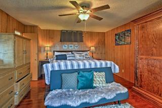 A-Frame Home with 3 Decks and Lake Arrowhead Views! - Lake Arrowhead - 3