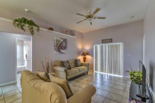 Kissimmee Retreat with Pool Near Disney and Golf! - Kissimmee - 5