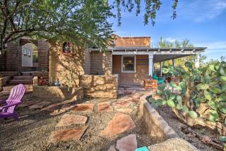 'Esperanza' Retreat in Tucson w/ Private Patio - 8