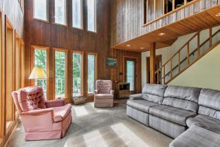 Waupaca Lakefront Home with Pool Table and Dock! - Waupaca - 7