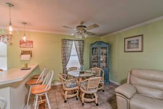 Waterfront Hernando Beach Home with Dock and Hot Tub! - Hernando Beach - 6