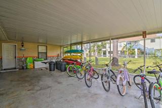 Waterfront Hernando Beach Home with Dock and Hot Tub! - Hernando Beach - 4