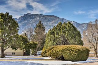 Colorado Springs Home Large Yard with Mountain View - 9