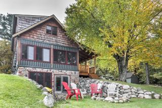 Dock, Fire Pit Historic Lakefront Cabin in Mercer - Mercer - 0