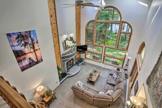 Pocono Lake Paradise with Private Beach and Dock! - Pocono Lake - 8