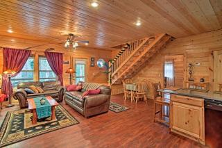 Creekside Cabin with Hot Tub in Gatlinburg! - 8