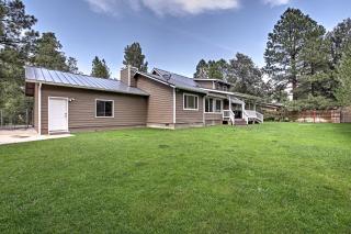 Game Room, Yard, Deck and Fireplace Lakeside Home - Pinetop-Lakeside - 9