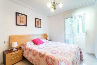 Spacious Beachside Apartment with Beautiful Sea Views - Alicante - 0