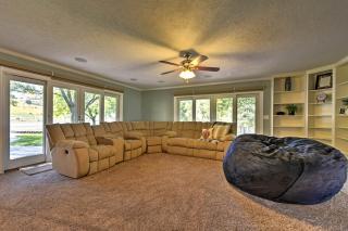 Wellsville House with Mtn Views and Pickleball Court! - Honeyville - 6