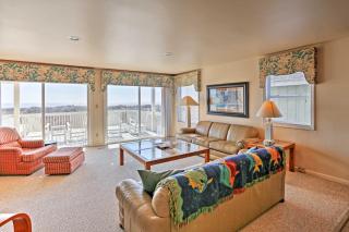 Family-Friendly Vacation Home Steps to Beach! - Sunset Beach - 3