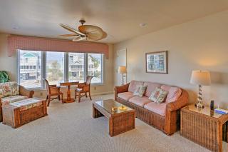 Family-Friendly Vacation Home Steps to Beach! - Sunset Beach - 8
