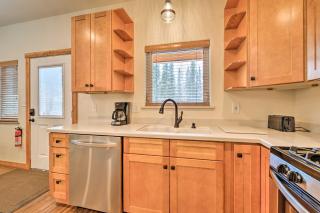 Soldotna Fishing Cabin about Half-Mi to Kenai River! - 2