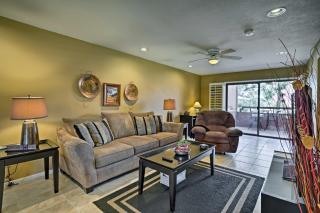 Condo with Pool Access, 8 Mi to Phoenix Mtn Preserve - Phoenix - 8