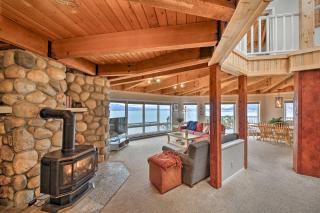 Lakefront Getaway with Hot Tub about 14 Mi to Schweitzer - Sagle - 7