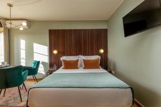 YOUROPO - Clerigos - Oporto - 8