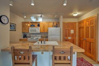 Cozy Driggs Condo with Hot Tub and Ski Shuttle Service - Driggs - 3