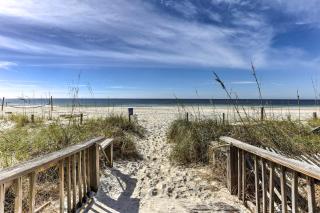 Coastal Florida Abode with Pool Access and Ocean Views - Panama City Beach - 9