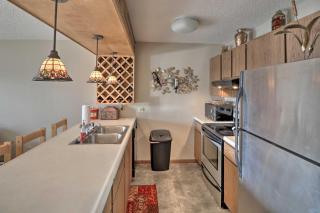 Lake Ozark Condo with Pool and Fishing Docks! - 2