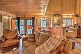 Cabin on Table Rock Lake with Hot Tub and Fire Pit! - Blue Eye - 3
