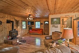 Cabin on Table Rock Lake with Hot Tub and Fire Pit! - Blue Eye - 1