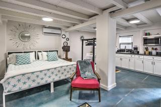Waterfront Rio Hondo Studio with Shared Grill and Dock - Rio Hondo - 8