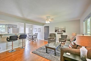 Modern Excelsior Springs Home with Deck and 3 Acres! - 7