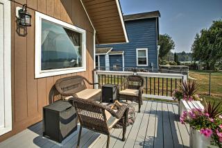 Modern Lake Lawrence Retreat with a Deck and Dock! - Yelm - 9