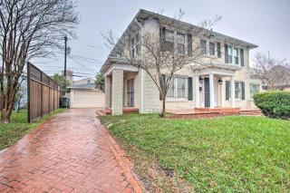 Corpus Christi Home with Pool and Hot Tub Walk to Bay - Corpus Christi - 9