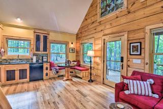 Romantic Asheville Area Cabin with Deck and Hot Tub! - 2