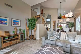 Near Westgate Entertainment District Home with Pool - Glendale - 4