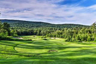 Ski-In Resort Family Condo with Deck at Jay Peak! - Jay - 8